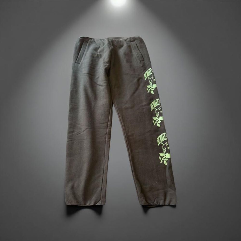 NEW Market Studios Beware of Humans Black Green Graphic Joggers Medium